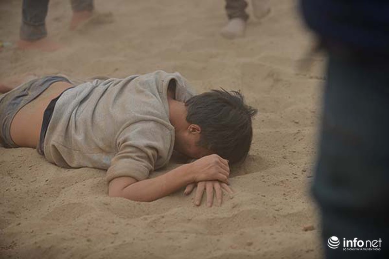 Hàng nghìn thanh niên lao vào đả thương nhau trong lễ hội cướp Phết - ảnh 7