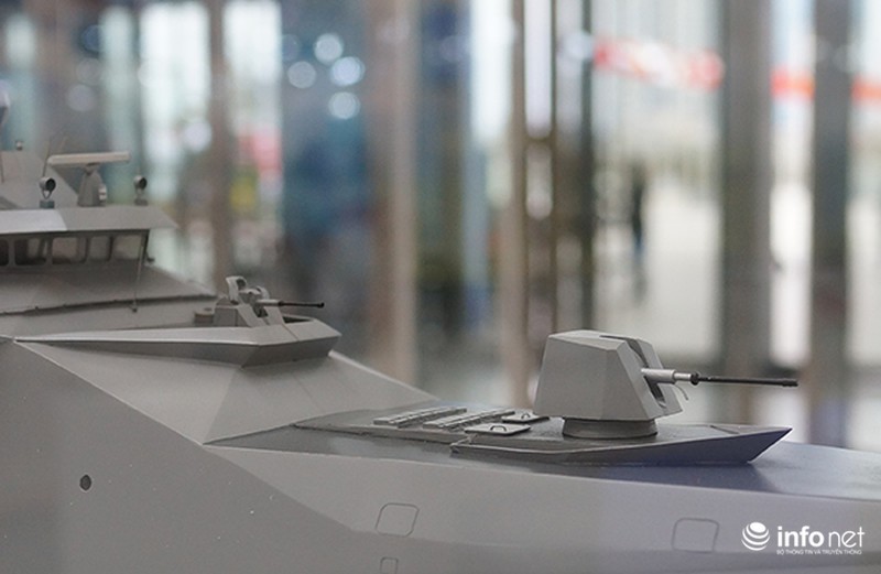 Cận cảnh tàu hộ vệ tên lửa Sigma 9814 tại Vietship 2016 - ảnh 6