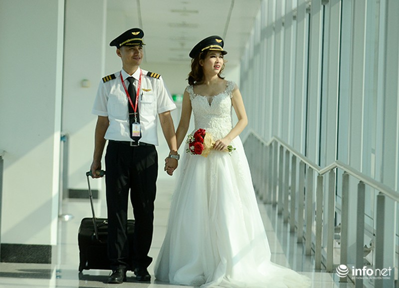 Bộ ảnh cưới độc đáo của nữ phi công xinh đẹp trong ngày 8/3 - ảnh 1