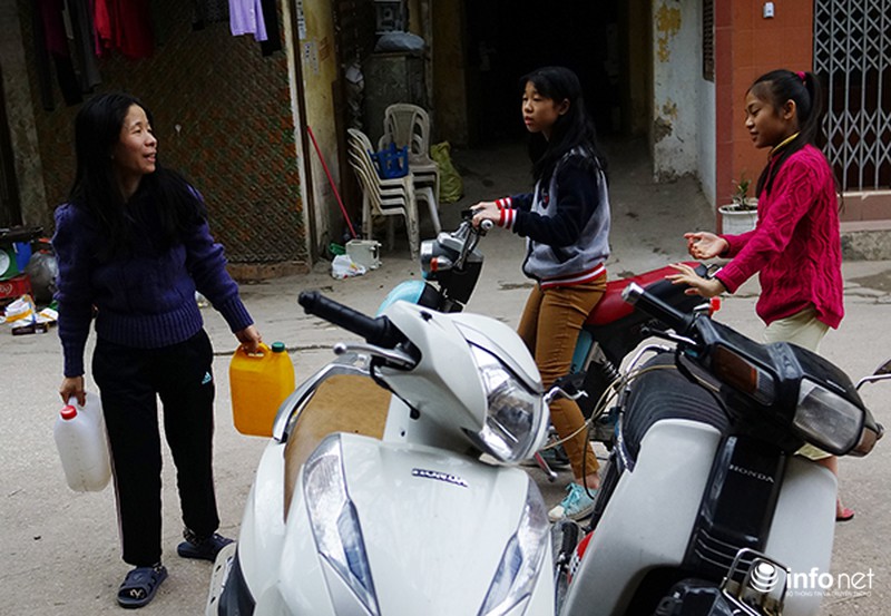 Hà Nội: Hàng trăm hộ dân hốt hoảng khi nước sinh hoạt có sinh vật lạ - ảnh 5