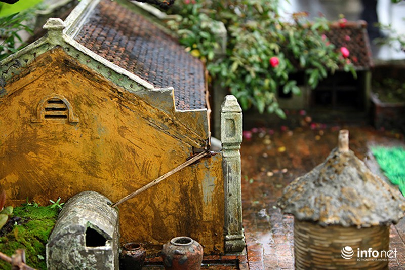 Ngỡ ngàng trước vẻ đẹp ngôi nhà cổ trong chậu bonsai - ảnh 2