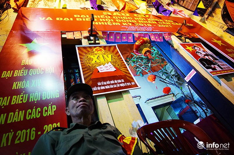 Những người trắng đêm đảm bảo an ninh cho các điểm bầu cử - ảnh 3