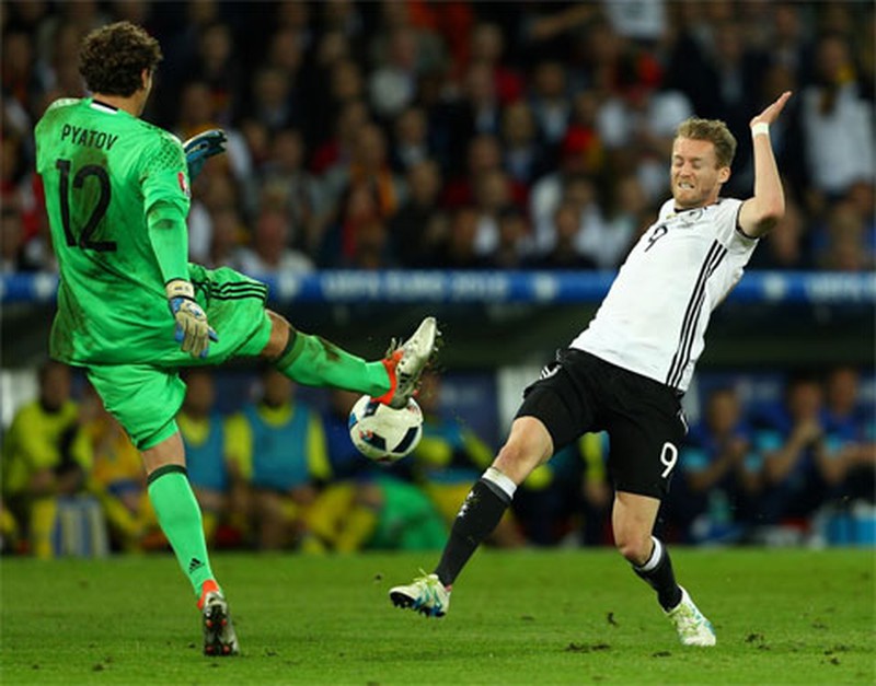 Trận đầu tiên cách biệt 2 bàn dành cho Đức, Ba Lan đánh dấu mốc lịch sử Euro - ảnh 1