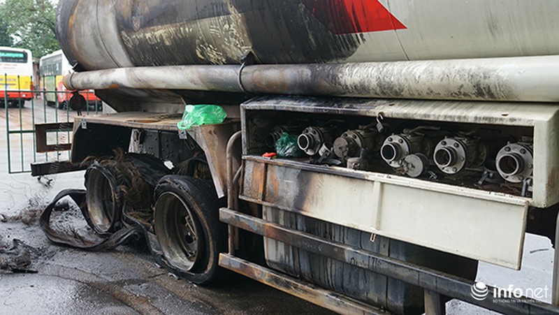 Cháy cây xăng Đền Lừ: Cứu được toàn bộ số xăng trong xe bồn - ảnh 2