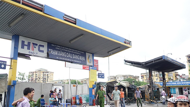 Cháy cây xăng Đền Lừ: Cứu được toàn bộ số xăng trong xe bồn - ảnh 12