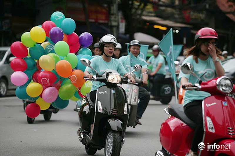 70 năm Vespa: Cận cảnh dàn xe Vespa cổ kim diễu hành tại Hà Nội - ảnh 8