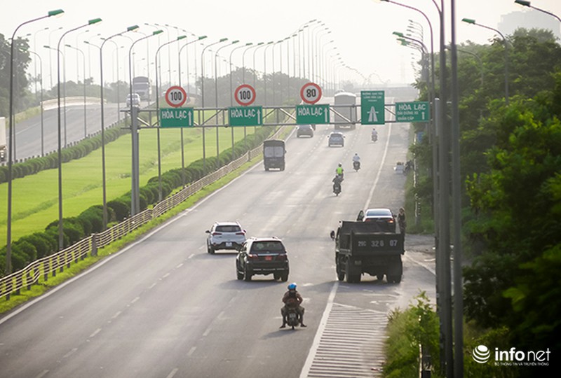 Vẫn loạn giao thông trên Đại lộ Thăng Long - ảnh 3
