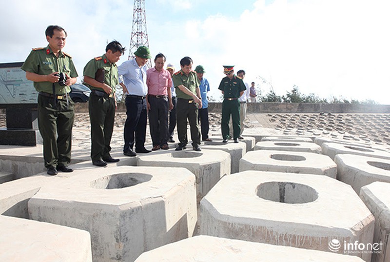 Xử lý triệt để xe tải trọng lớn đi trên đê - ảnh 1