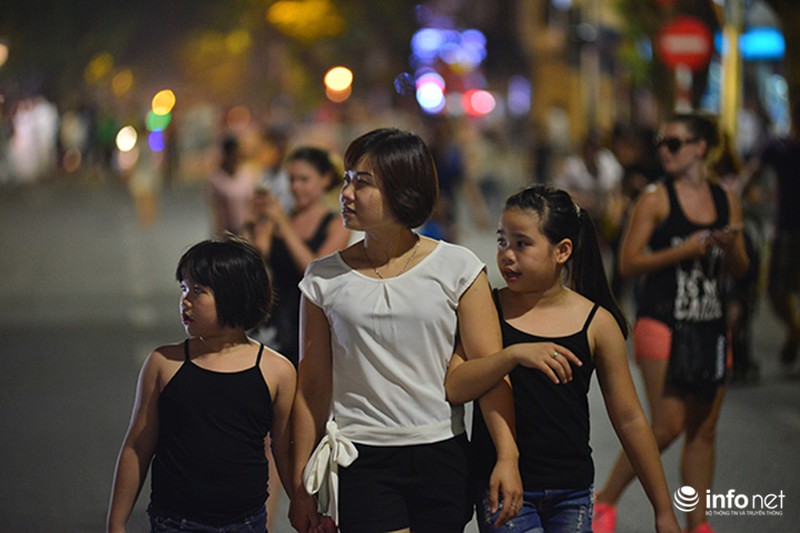 Có một Hồ Gươm rất lạ, đêm qua - ảnh 2