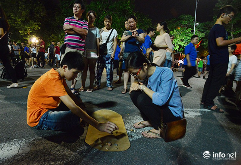 Có một Hồ Gươm rất lạ, đêm qua - ảnh 7