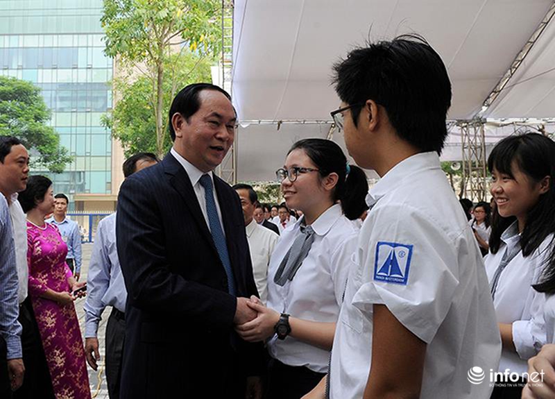 Chủ tịch nước, Thủ tướng dự lễ khai giảng năm học mới - ảnh 1