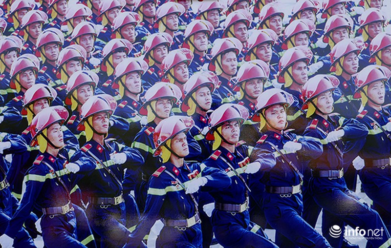 Những hình ảnh cảm động về người lính cứu hỏa và cứu hộ cứu nạn - ảnh 14