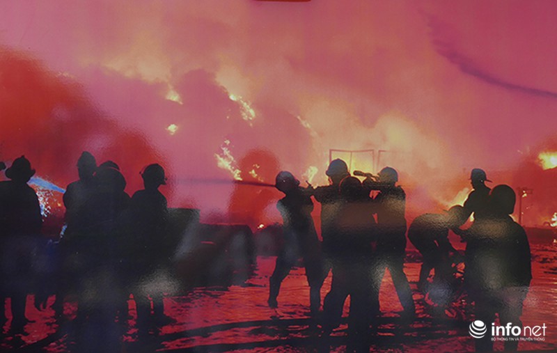 Những hình ảnh cảm động về người lính cứu hỏa và cứu hộ cứu nạn - ảnh 21