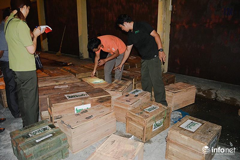 Bắt giữ xe ô tô chở số lượng lớn tê tê và rùa - ảnh 2