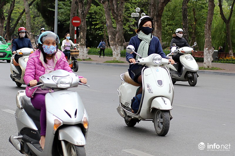 Hà Nội đón đợt rét dài ngày đầu tiên - ảnh 1