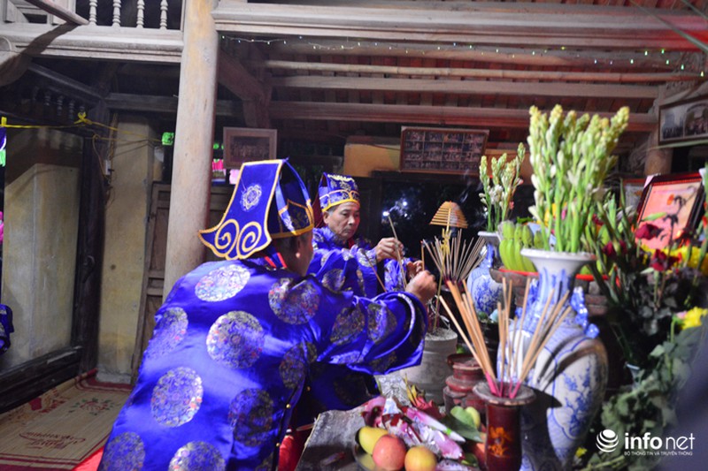 Chen nhau xem cảnh mỗi năm chỉ có 1 lần ở lễ hội Trò Trám - ảnh 4