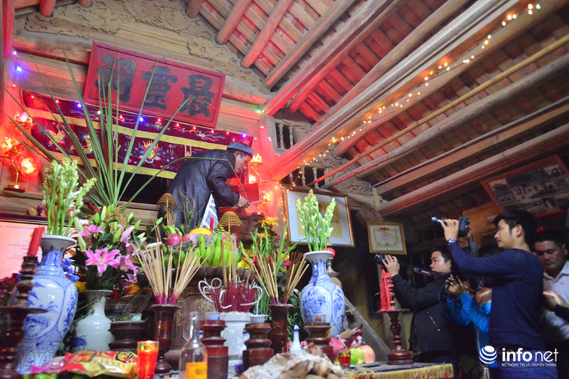 Chen nhau xem cảnh mỗi năm chỉ có 1 lần ở lễ hội Trò Trám - ảnh 5