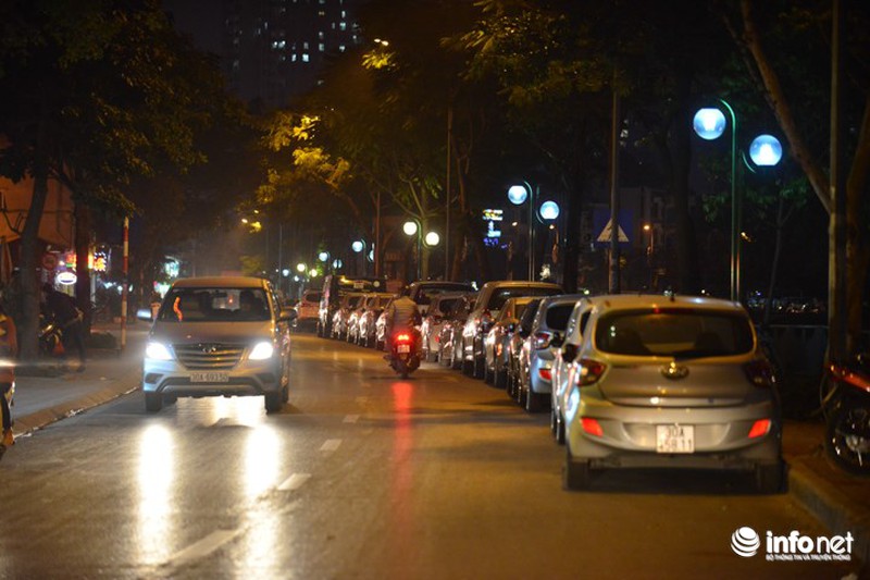 14 đối tượng cụ thể lấn chiếm vỉa hè bị Chủ tịch Nguyễn Đức Chung