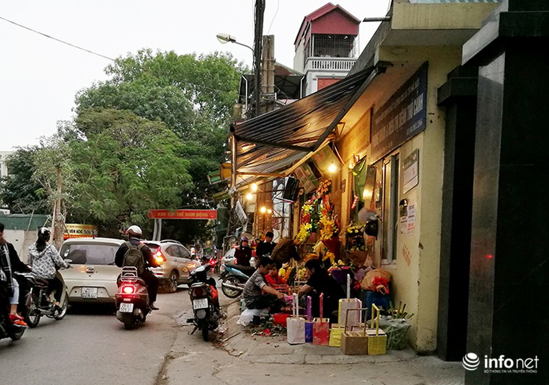 14 đối tượng cụ thể lấn chiếm vỉa hè bị Chủ tịch Nguyễn Đức Chung