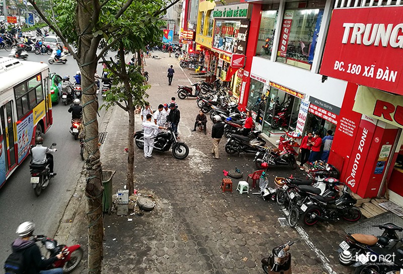 14 đối tượng cụ thể lấn chiếm vỉa hè bị Chủ tịch Nguyễn Đức Chung