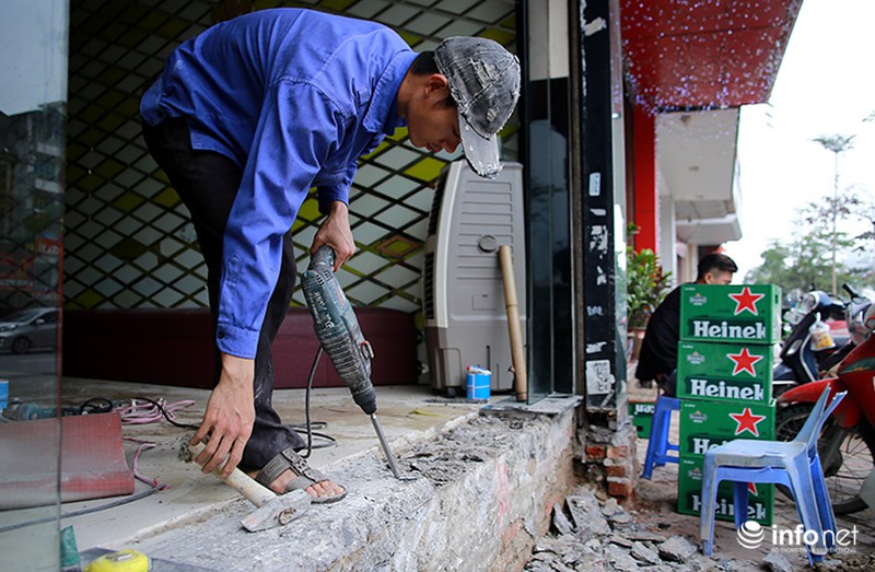 Hà Nội: Người dân lặng lẽ xây tam cấp