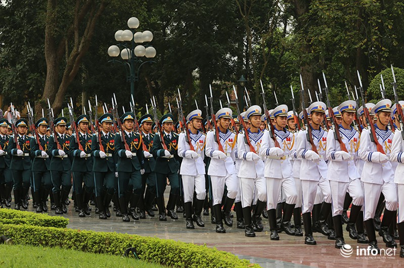 Lễ đón chính thức Thủ tướng Singapore Lý Hiển Long tại Hà Nội - ảnh 3