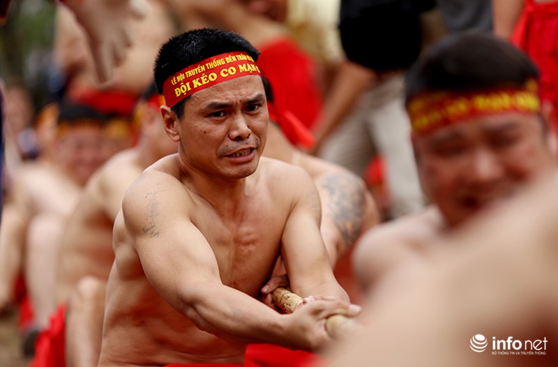 Độc đáo cuộc thi kéo co… ngồi của làng Ngọc Trì - ảnh 7