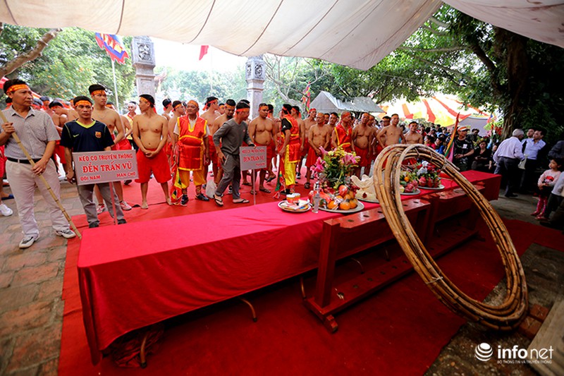 Độc đáo cuộc thi kéo co… ngồi của làng Ngọc Trì - ảnh 11