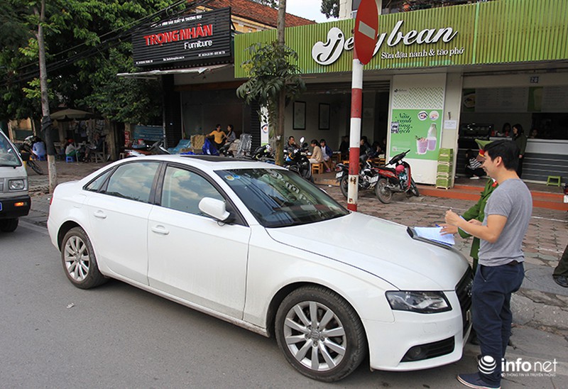 Thiếu chỗ đỗ xe, nhiều ô tô