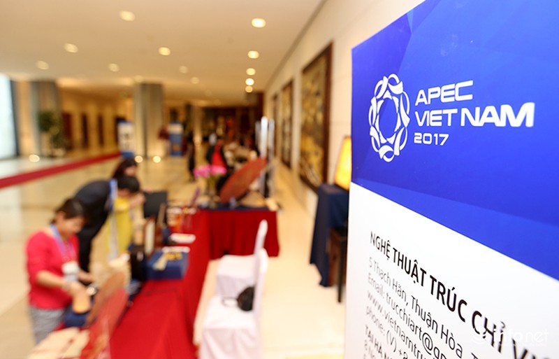 Sản phẩm trúc chỉ Việt Nam thu hút sự chú ý của đại biểu dự APEC - ảnh 2