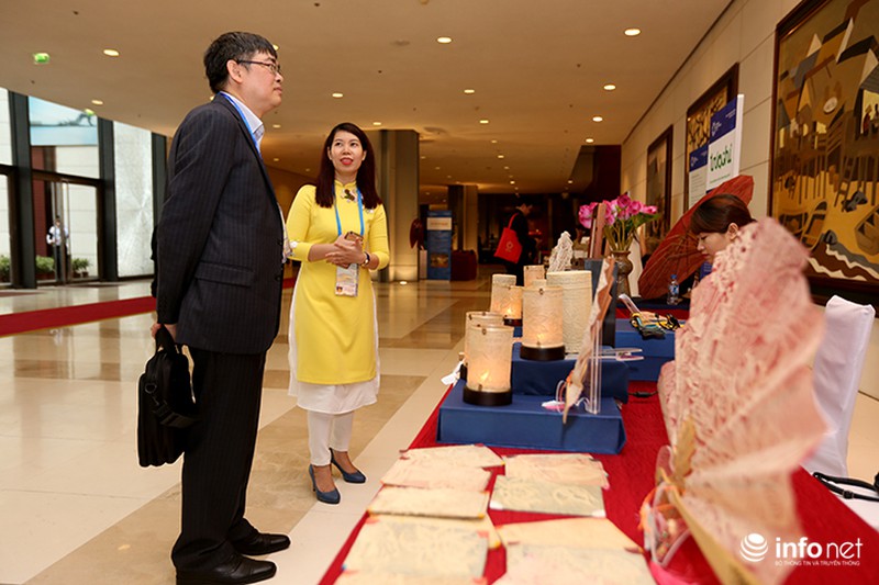 Sản phẩm trúc chỉ Việt Nam thu hút sự chú ý của đại biểu dự APEC - ảnh 9