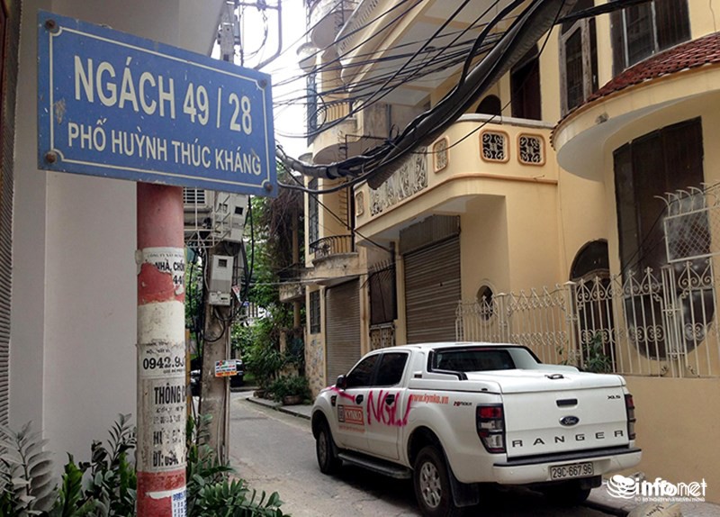 Chủ xe ô tô bị xịt sơn: