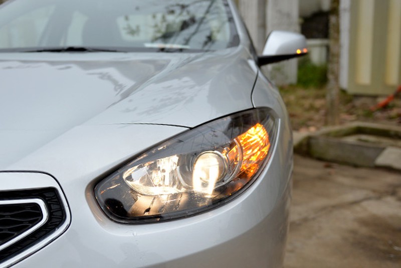 Cảm nhận xe Samsung SM3: Tên Hàn, gốc Nhật, phong cách Pháp - ảnh 7