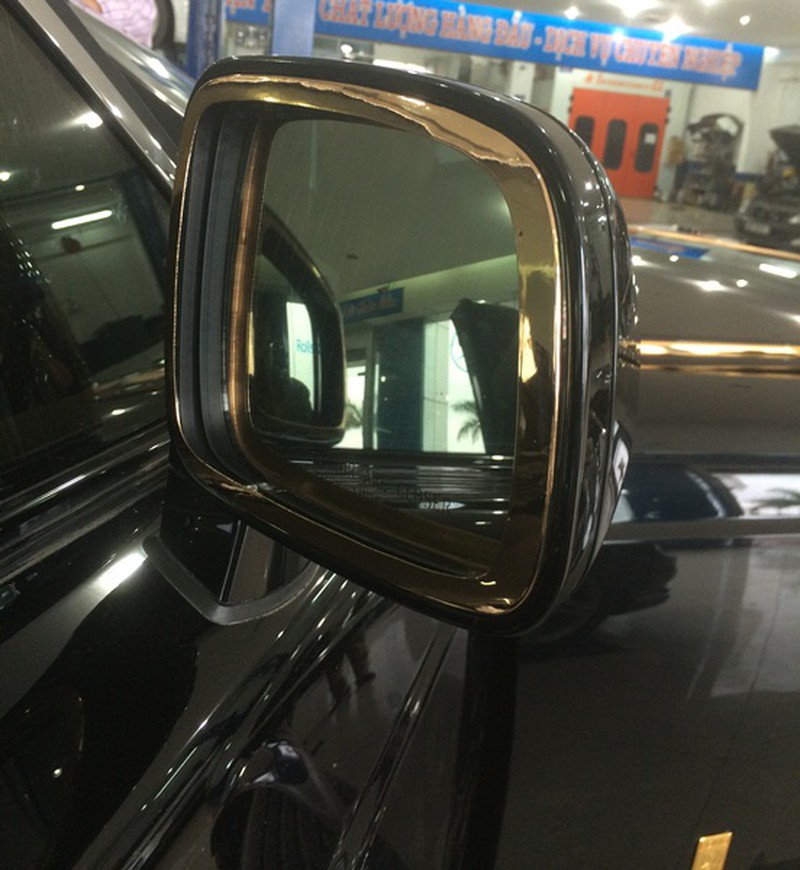 Đại gia BĐS Việt chơi trội mạ vàng siêu xe Rolls-Royce Phantom - ảnh 20