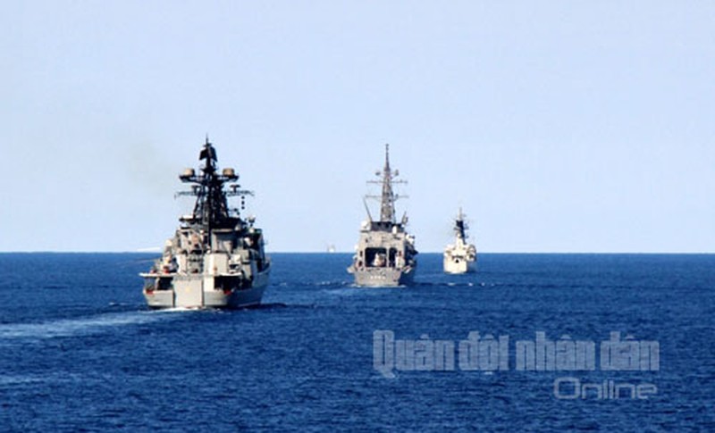 Diễn tập KOMODO trên Biển Đông: Tàu hải quân VN phối hợp chuẩn xác - ảnh 5