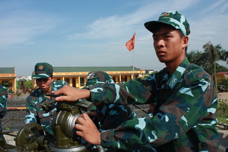 Pháo cao xạ Trung đoàn 280 luyện chiến đấu - ảnh 2