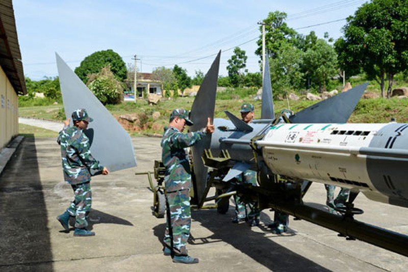 Huấn luyện dây chuyền sản xuất đạn Tên lửa C75 ở Cam Ranh - ảnh 12