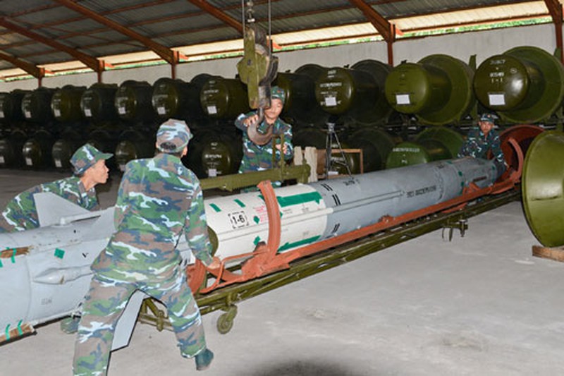 Huấn luyện dây chuyền sản xuất đạn Tên lửa C75 ở Cam Ranh - ảnh 4