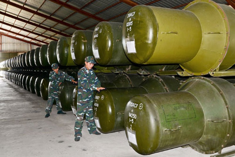 Huấn luyện dây chuyền sản xuất đạn Tên lửa C75 ở Cam Ranh - ảnh 1