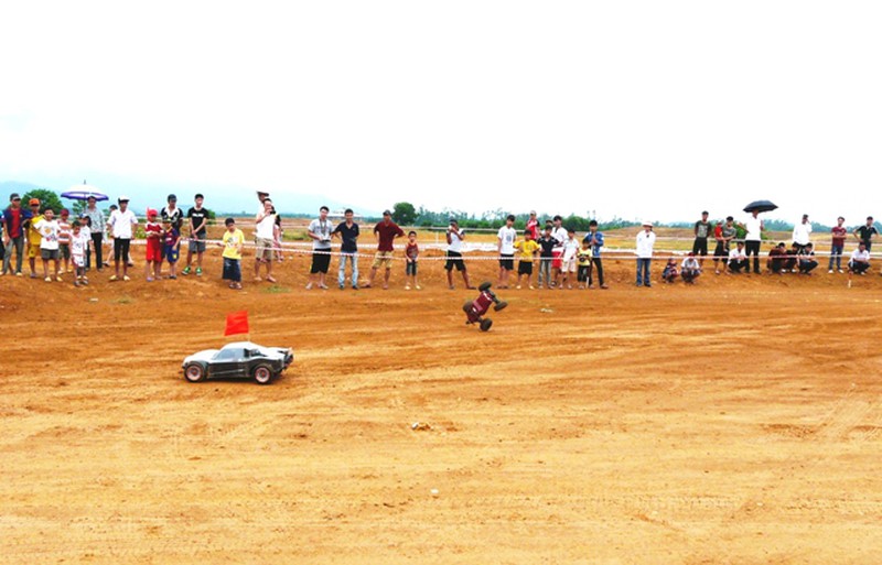Giải đua xe địa hình 2014 khởi tranh tưng bừng trong nắng Sơn Tây - ảnh 28