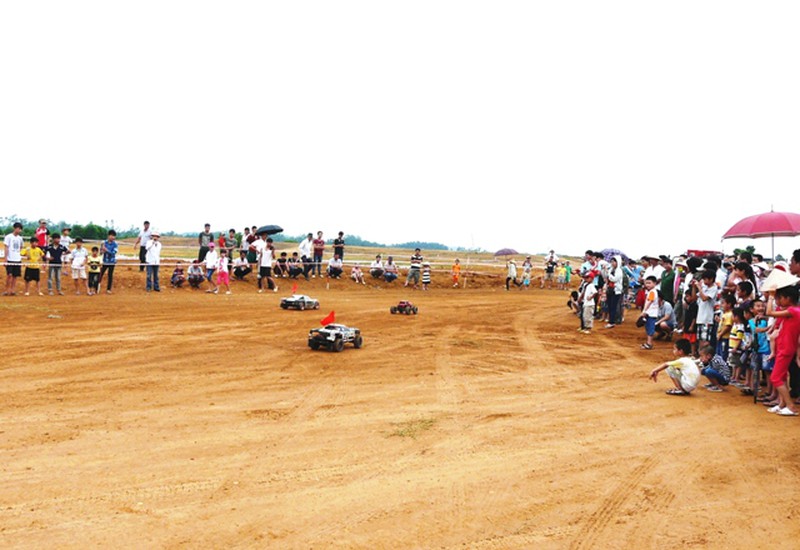 Giải đua xe địa hình 2014 khởi tranh tưng bừng trong nắng Sơn Tây - ảnh 30