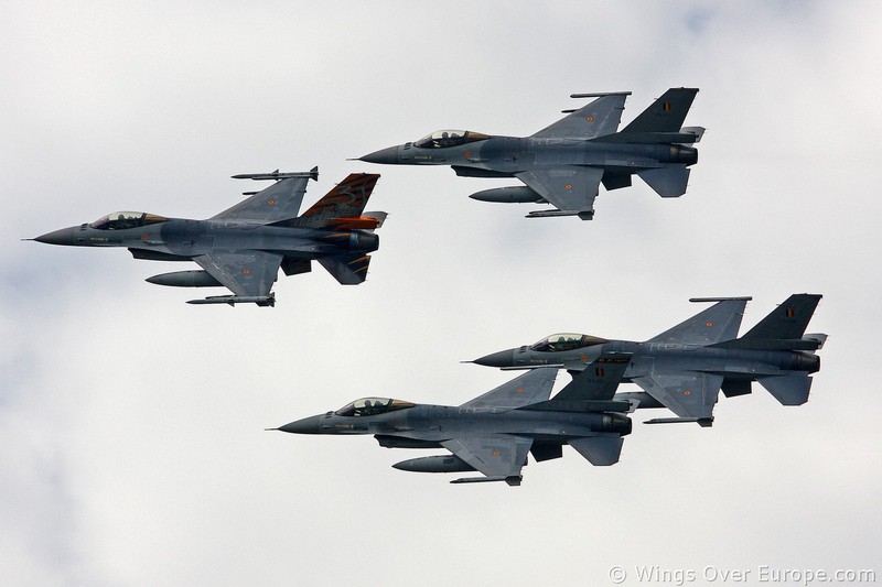 Những vũ khí khí tài của Mỹ đang đắt hàng trên thế giới - ảnh 1