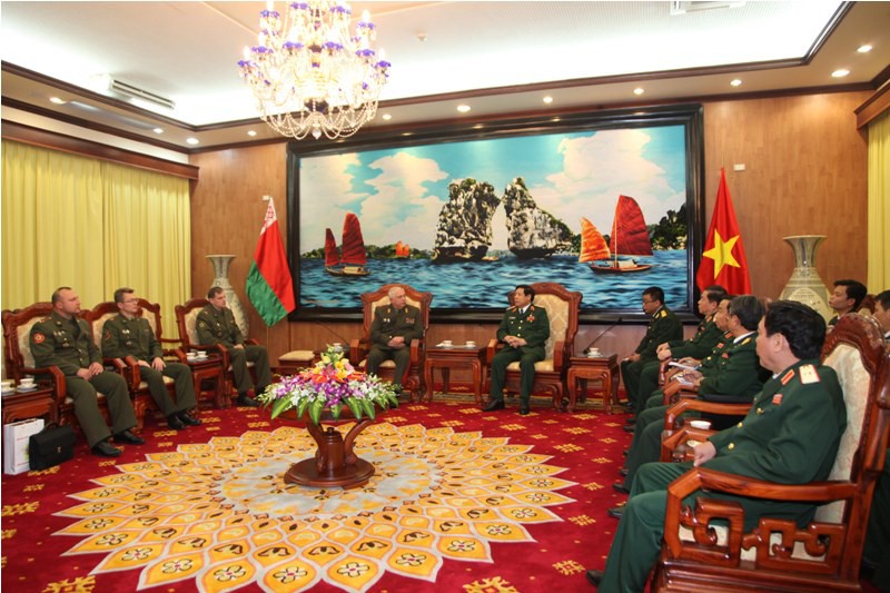 Hình ảnh tướng Cộng hoà Belarus thăm Bộ Quốc phòng Việt Nam - ảnh 6