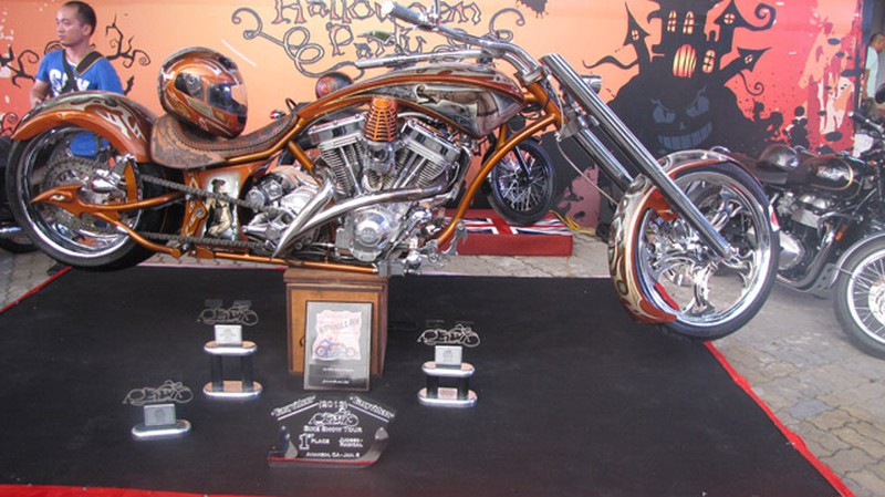 Xem dàn xe máy khủng tụ họp tại Công viên nước Hồ Tây - ảnh 17