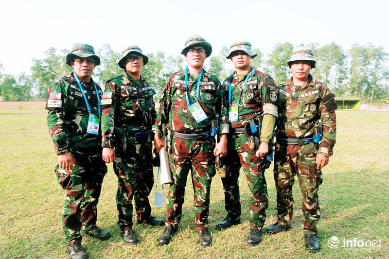 Hình ảnh luyện bắn đầu tiên của xạ thủ Asean tại Miếu Môn - ảnh 2