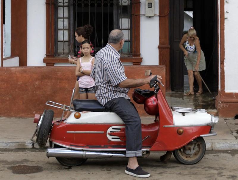 Chiêm ngưỡng 60.000 xe cổ cực đẹp ở Havana, Cu Ba - ảnh 19