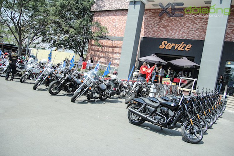 Street 750, mẫu Harley-Davidson giá rẻ 'cháy' hàng ở Việt Nam - ảnh 1