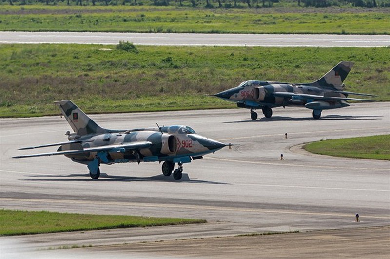 Máy bay nào vừa bất ngờ dội bom nhầm vào lãnh thổ Trung Quốc? - ảnh 7