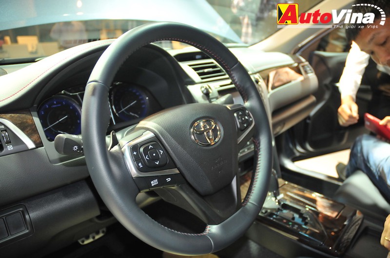 Ngắm chi tiết Toyota Camry 2015 vừa ra mắt - ảnh 12