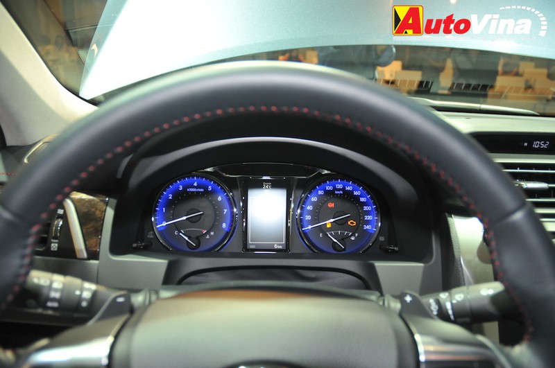 Ngắm chi tiết Toyota Camry 2015 vừa ra mắt - ảnh 14